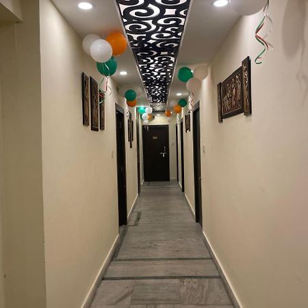 Hotel Royal Inn Salkhia エクステリア 写真