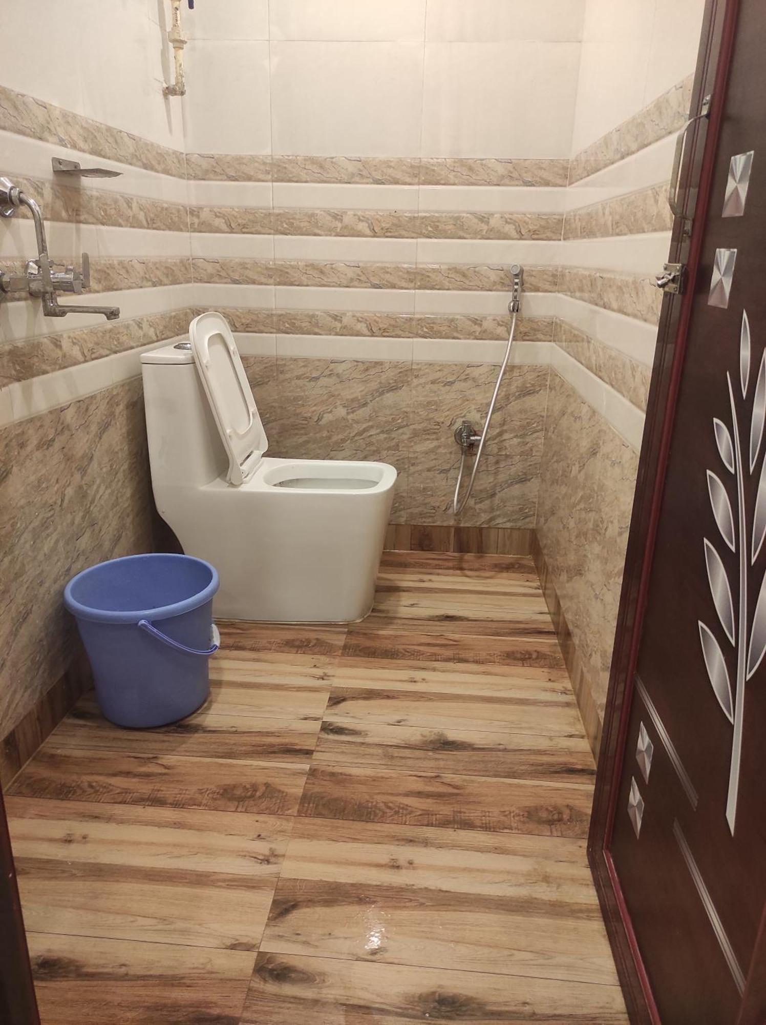 Hotel Royal Inn Salkhia エクステリア 写真
